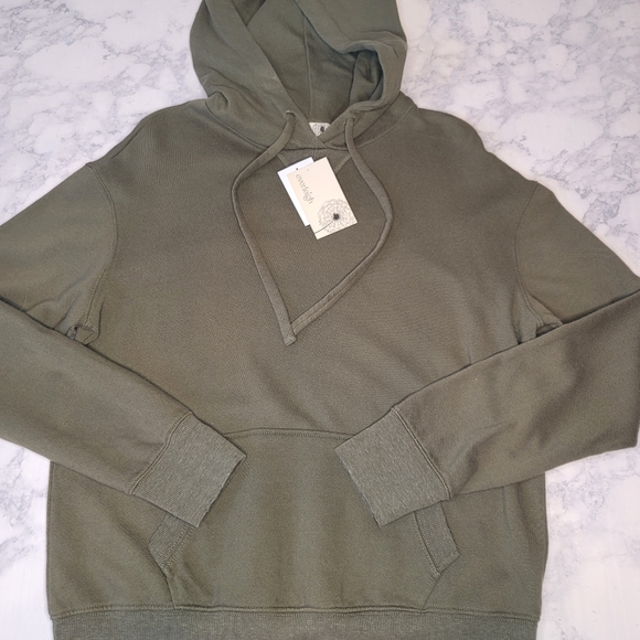 Everleigh Olive Hoodie Medium NWT - Picture 3 of 9